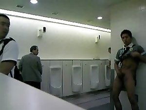 CMNM - Guy Masturbating in Public Toilets !